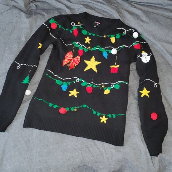 Sweater - Picture 1 of 3